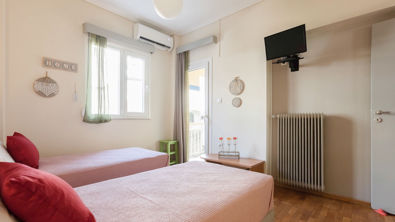 Photo of Bedroom in Neos Kosmos