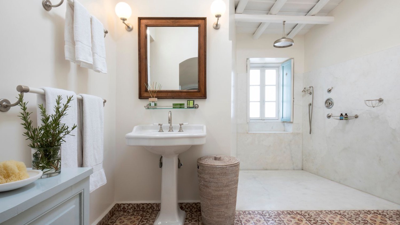 Photo of Bathroom in Karystos