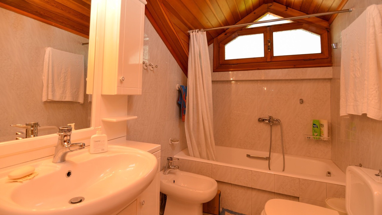 Photo of Bathroom in Molos-Agios Konstantinos