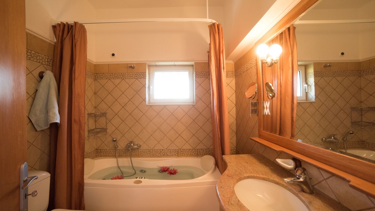 Photo of Bathroom in Limni Vouliagmenis