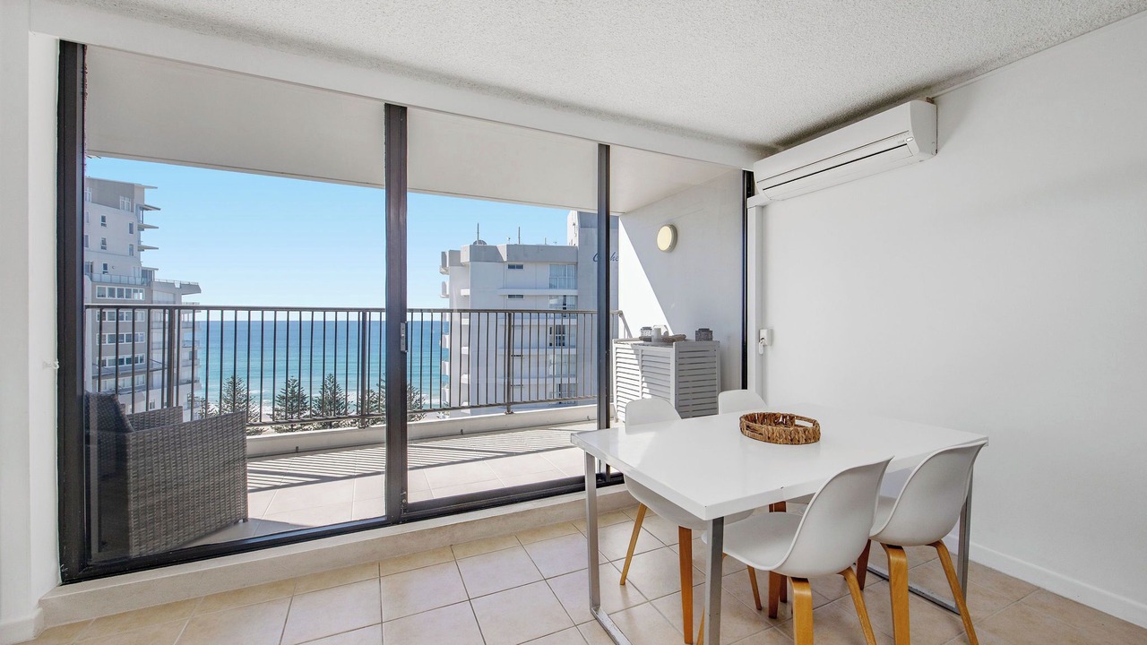 Photo of Livingroom in Burleigh Heads