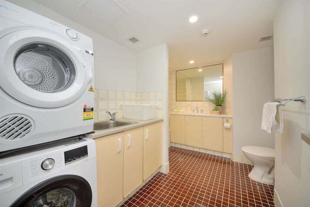 Photo of Bathroom in Burleigh Heads
