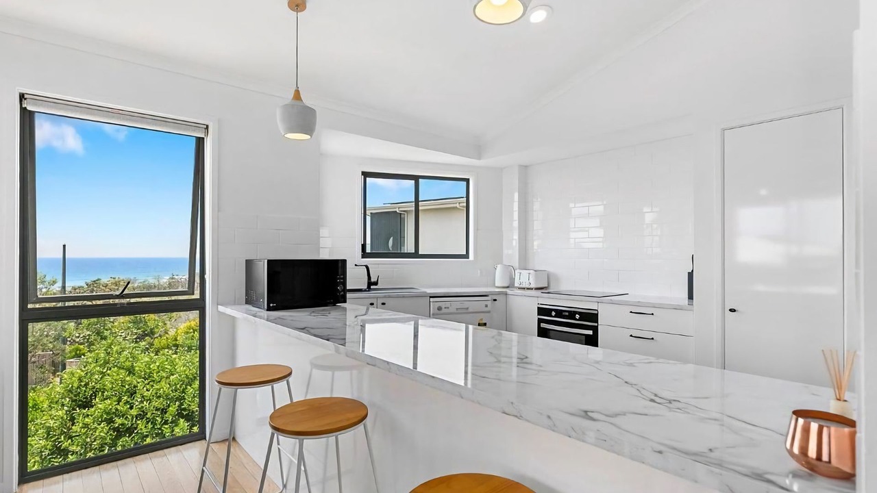 Photo of Kitchen in Castaways Beach