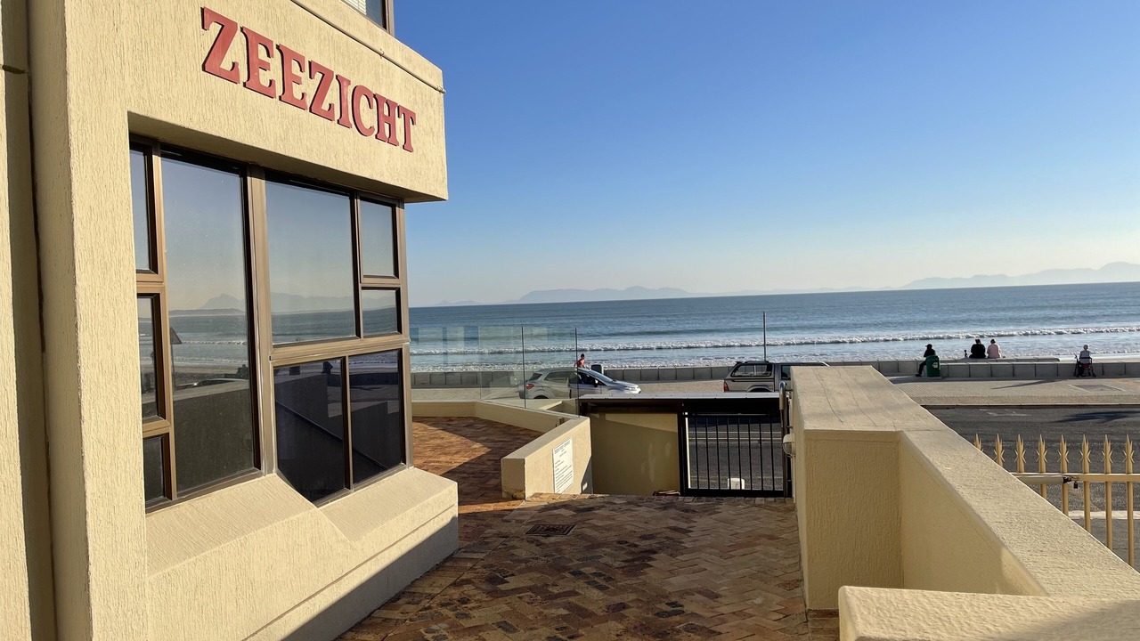 Photo of Outdoor in Strand