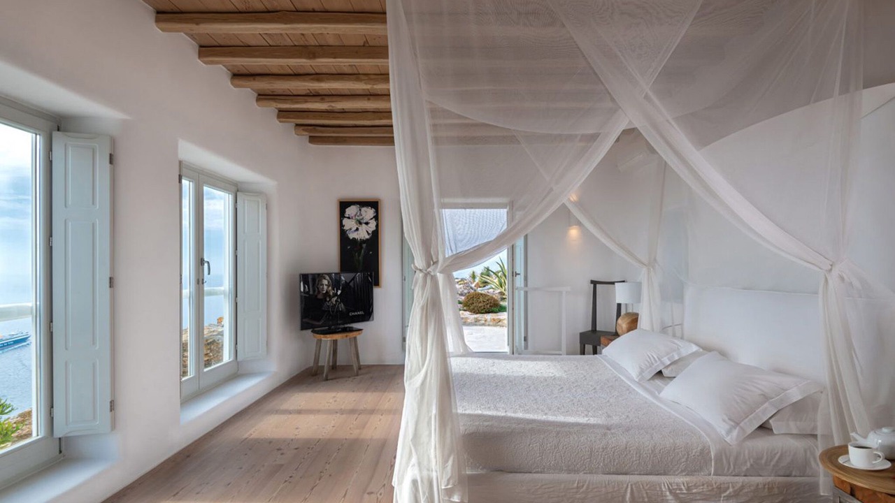 Photo of Bedroom in Tourlos