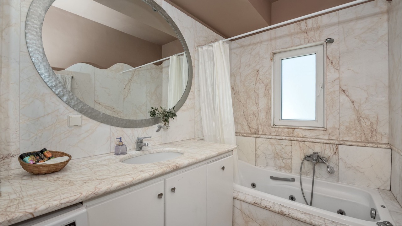 Photo of Bathroom in Katochori