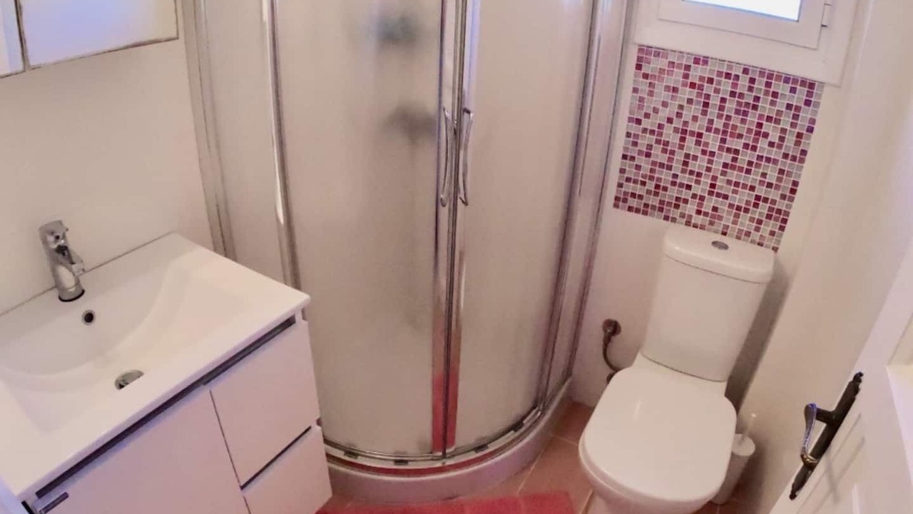 Photo of Bathroom in Ornos