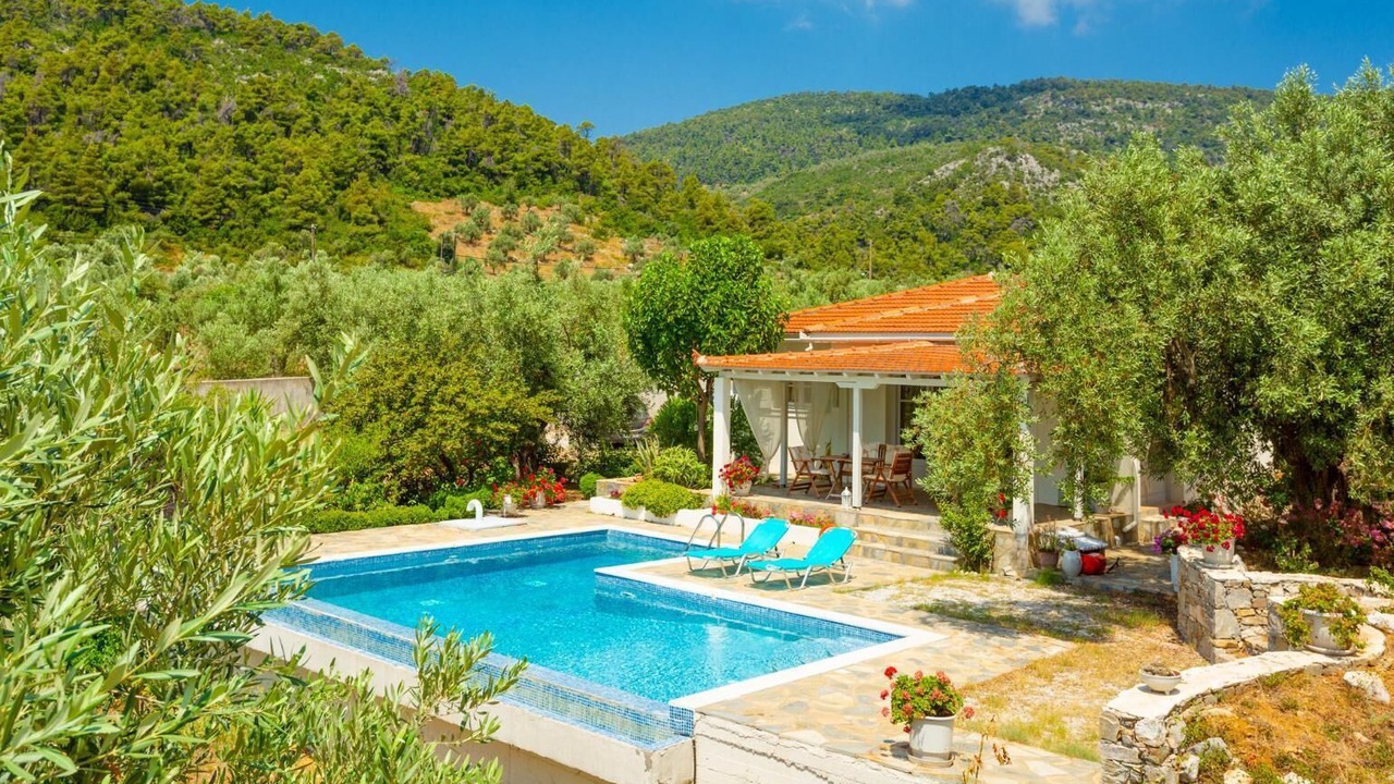 Photo of Outdoor in Votsi