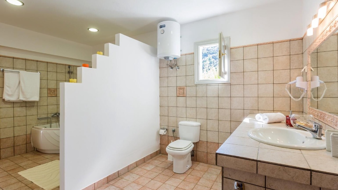 Photo of Bathroom in Votsi