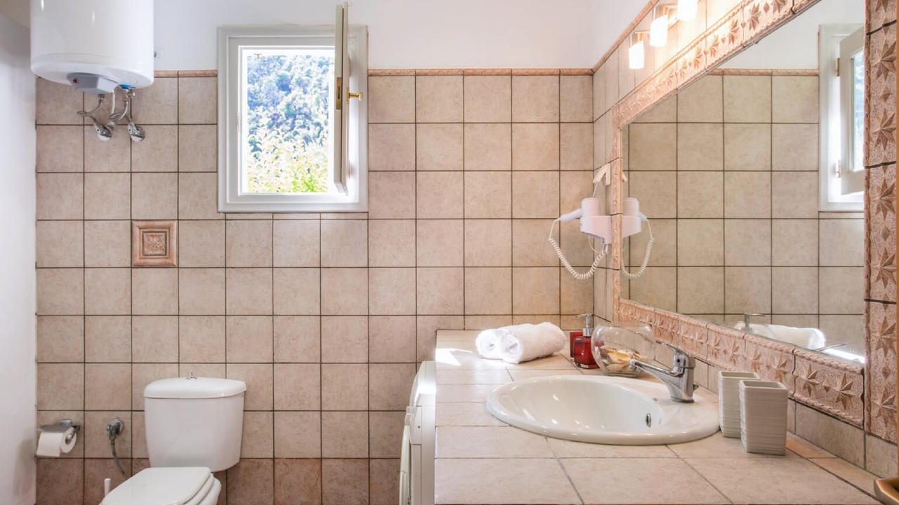 Photo of Bathroom in Votsi