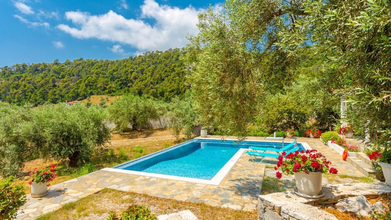 Photo of Outdoor in Votsi