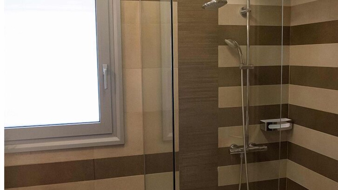 Photo of Bathroom in Eretria