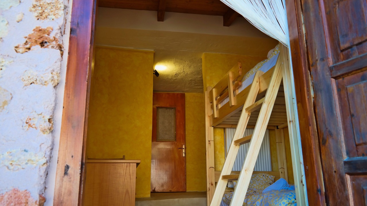 Photo of Bedroom in Kato Diminio