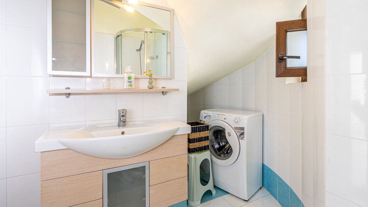 Photo of Bathroom in Kiotari