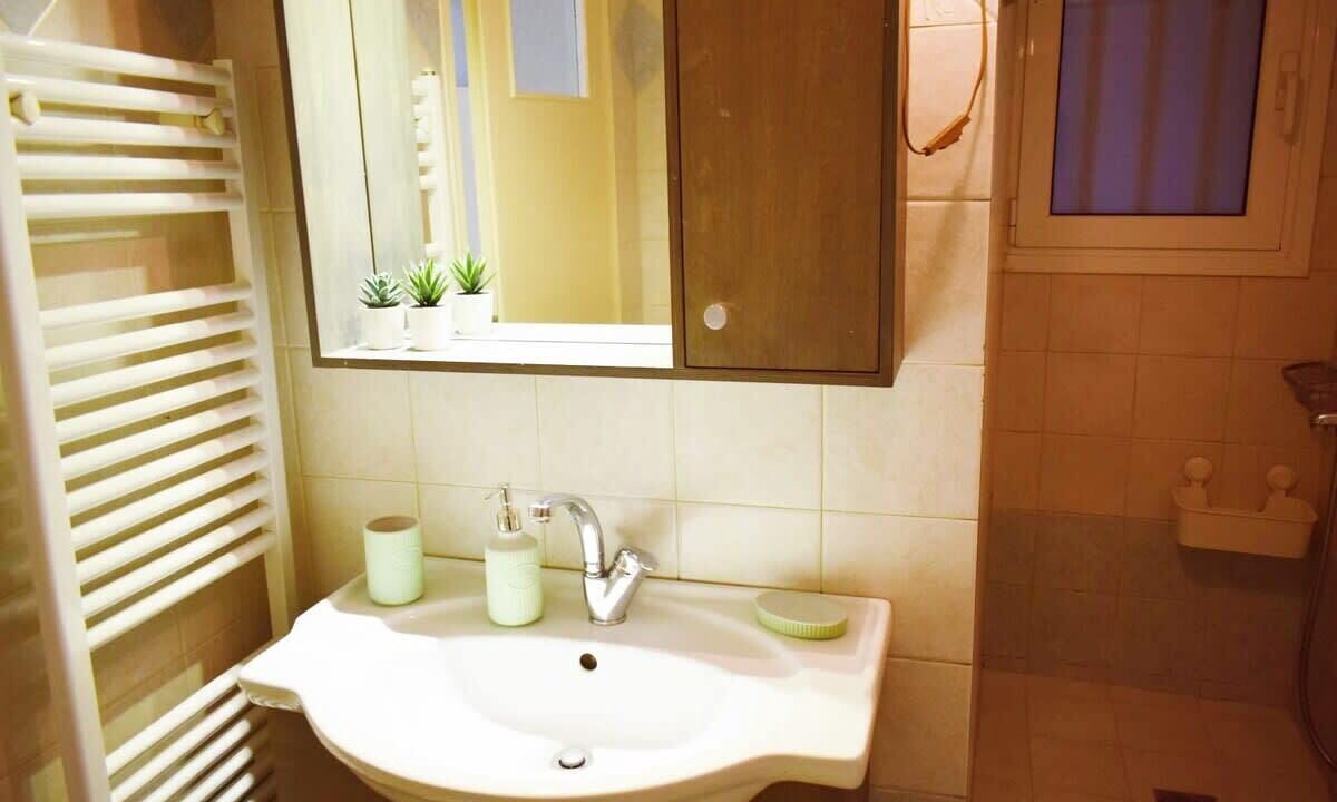 Photo of Bathroom in Thissio