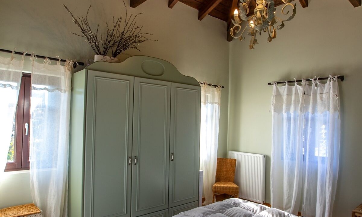Photo of Bedroom in Dodoni