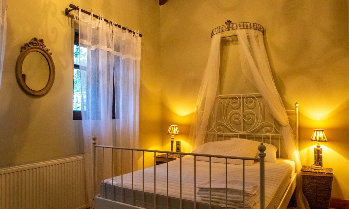 Photo of Bedroom in Dodoni