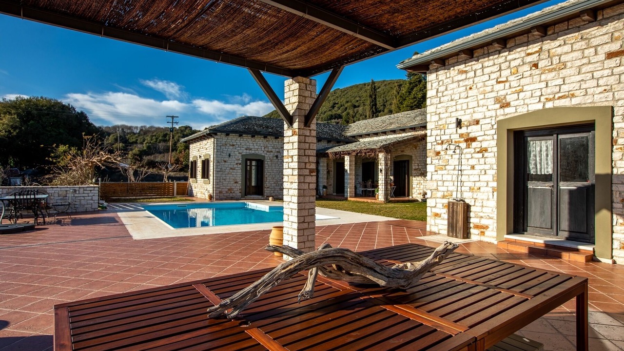 Photo of Outdoor in Dodoni