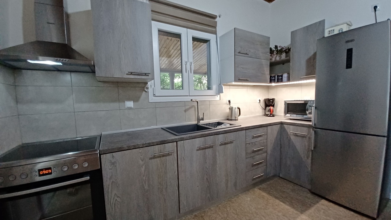Photo of Kitchen in Katakolo