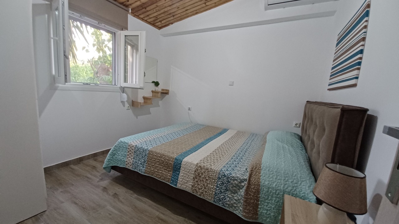 Photo of Bedroom in Katakolo