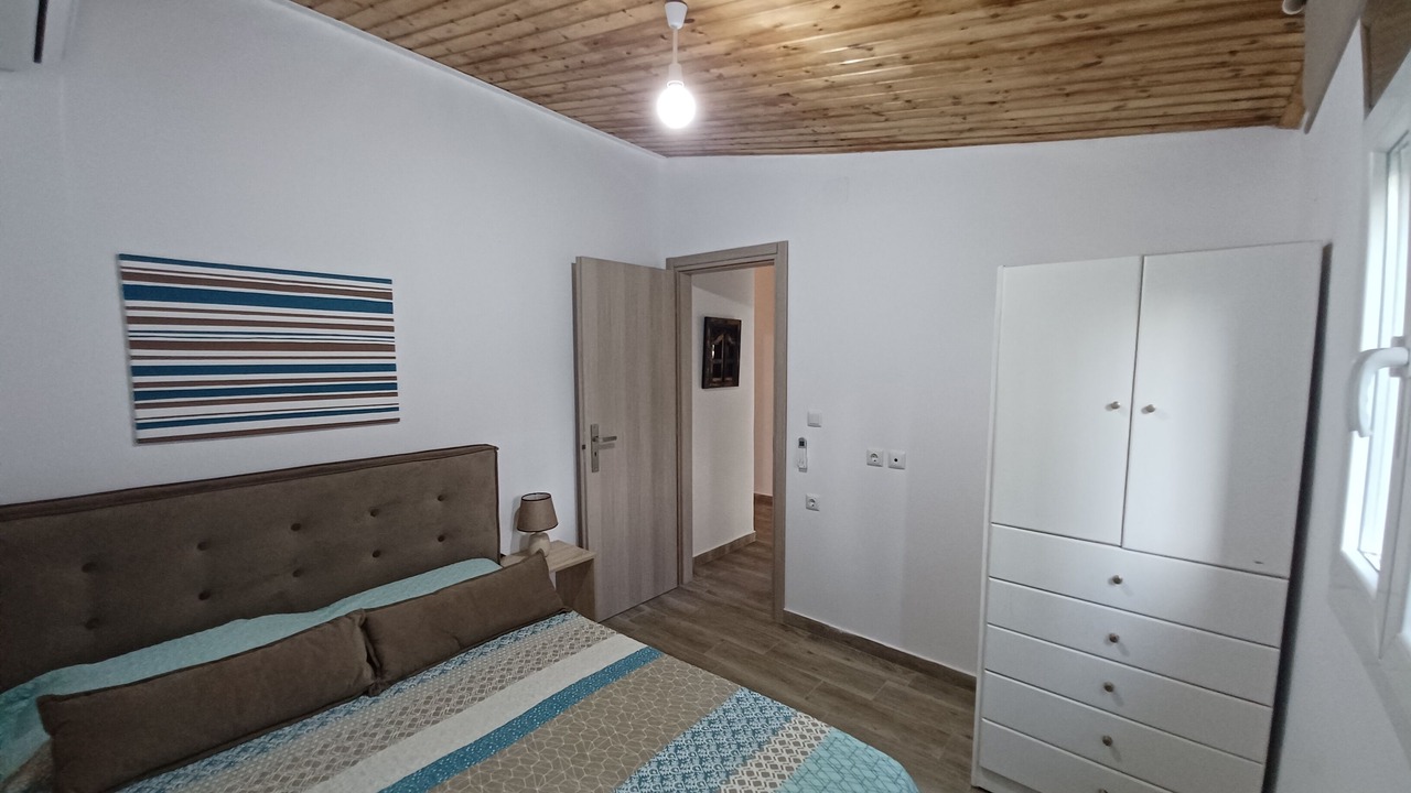Photo of Bedroom in Katakolo
