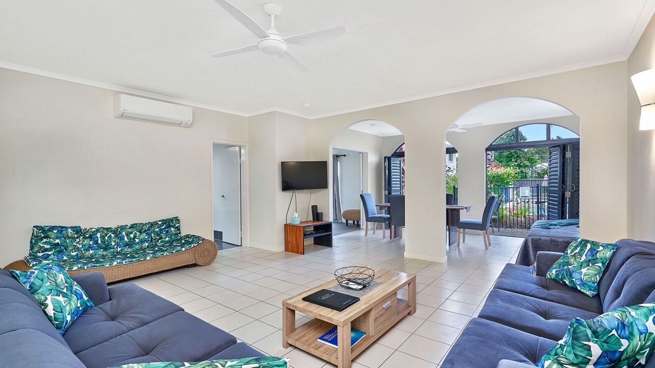 Photo of Livingroom in Palm Cove