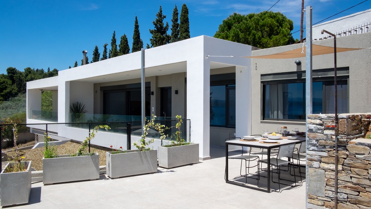 Photo of Outdoor in Eretria