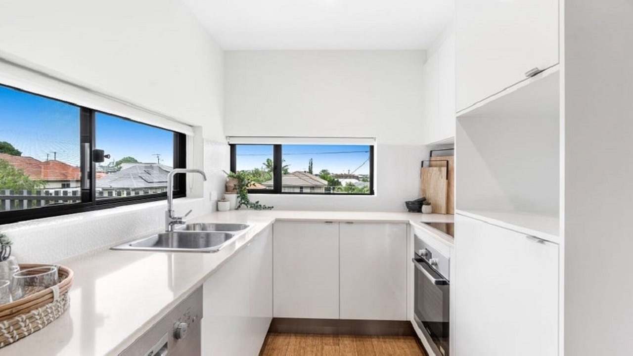 Photo of Kitchen in Carina Heights