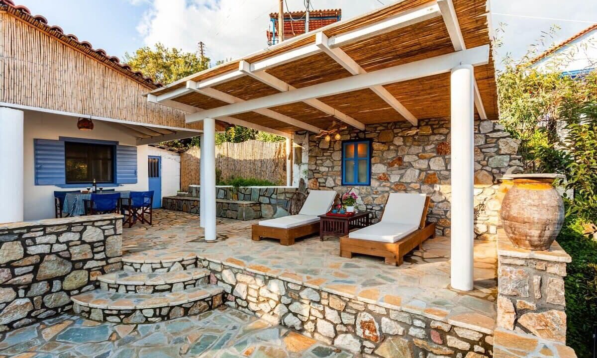 Photo of Outdoor in Aipeia