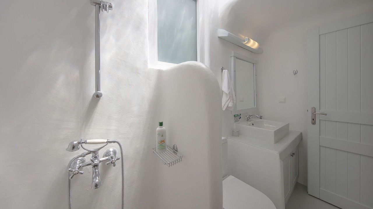 Photo of Bathroom in Kalafatis