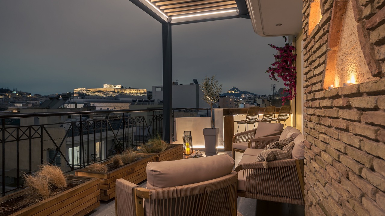 Photo of Outdoor in Neos Kosmos