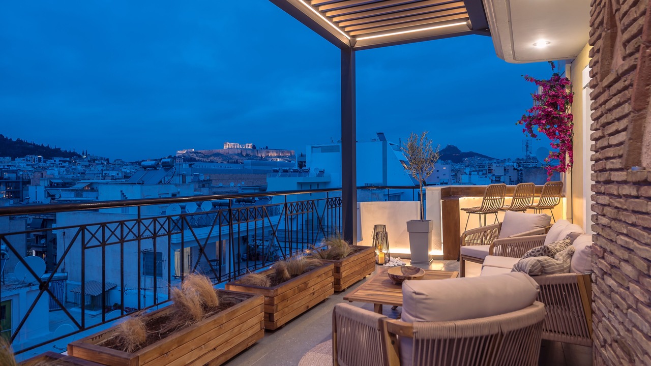 Photo of Outdoor in Neos Kosmos