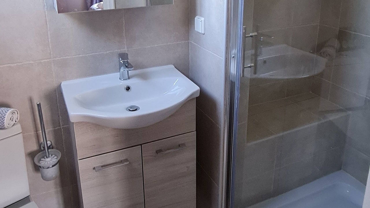 Photo of Bathroom in Kioni