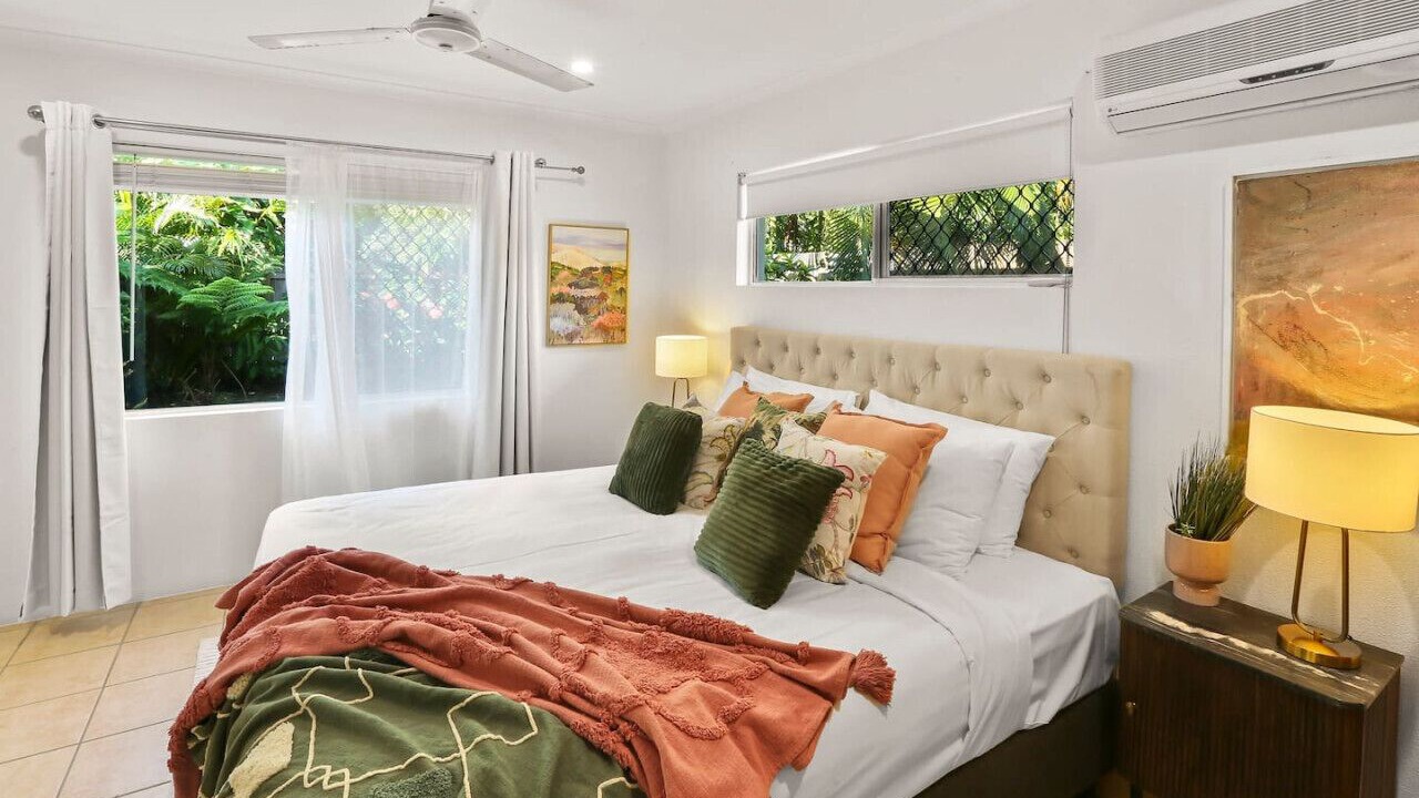 Photo of Bedroom in Clifton Beach