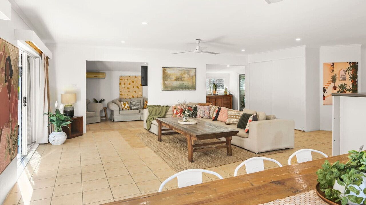 Photo of Livingroom in Clifton Beach