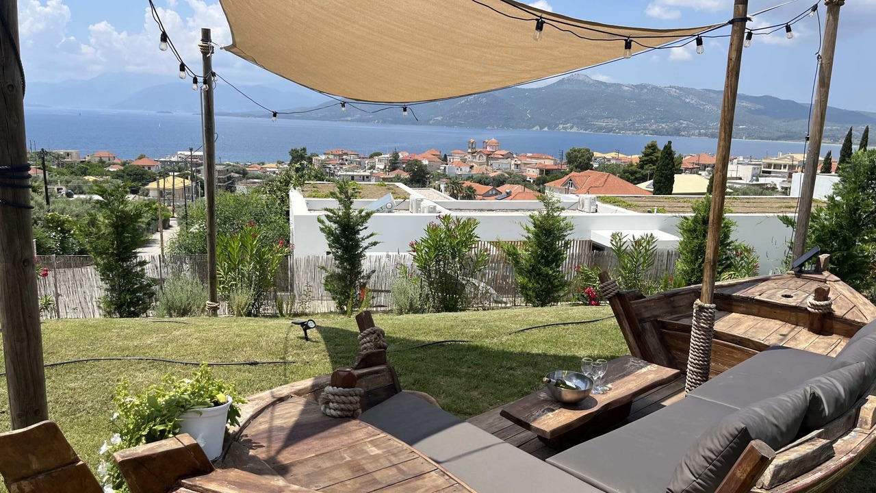 Photo of Patio Balcony in Paleros