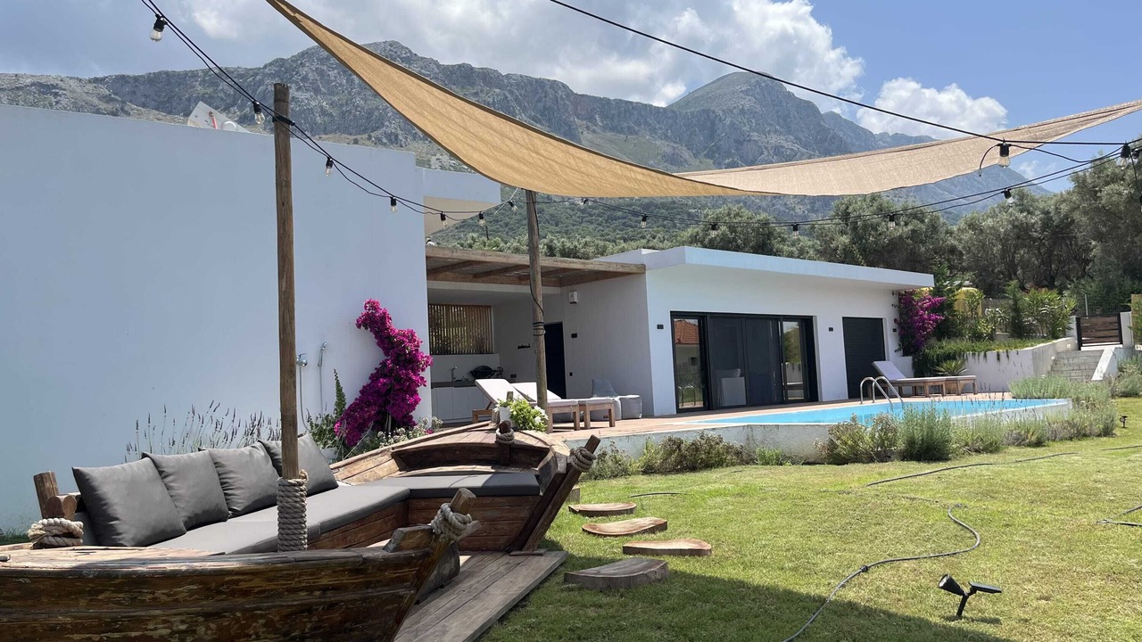 Photo of Patio Balcony in Paleros