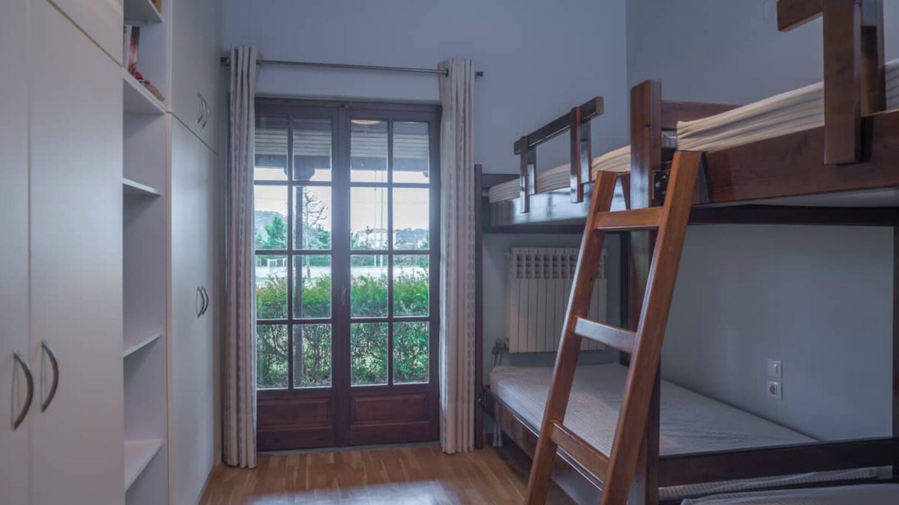 Photo of Bedroom in Katakolo