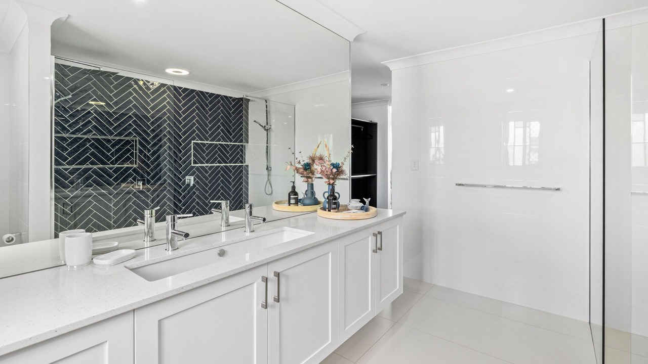 Photo of Bathroom in Banksia Beach