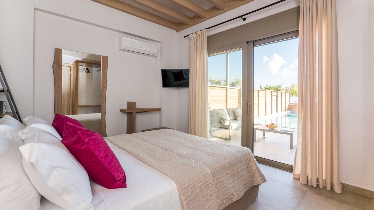Photo of Bedroom in Perigiali