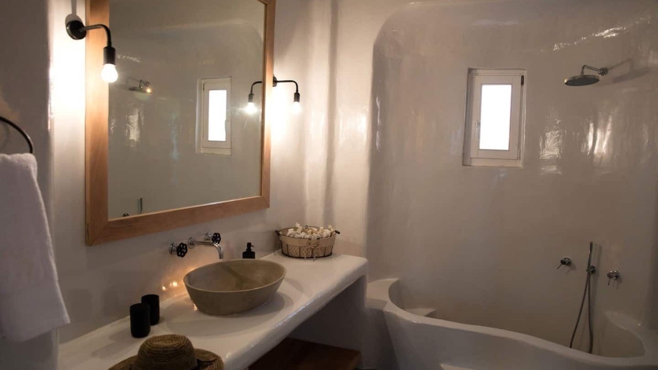 Photo of Bathroom in Plintri