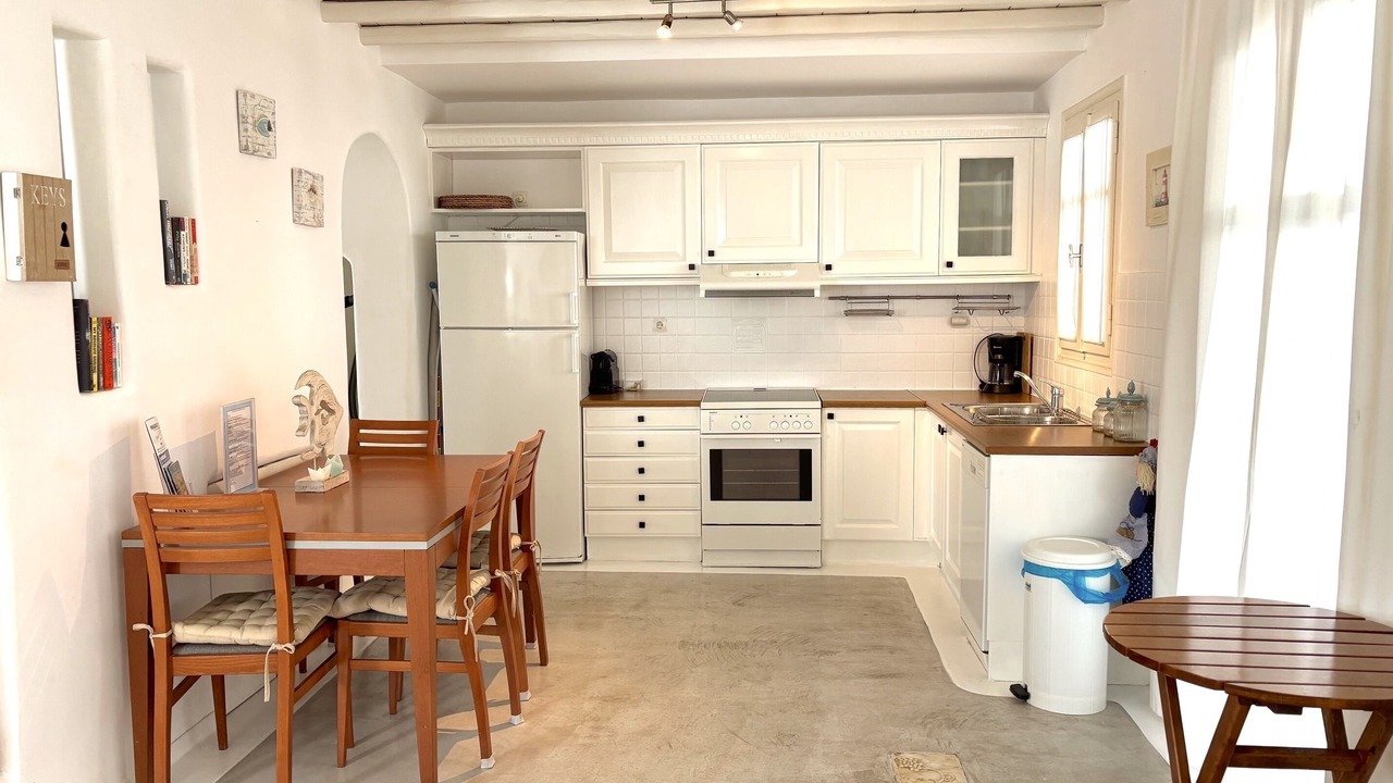 Photo of Kitchen in Ornos