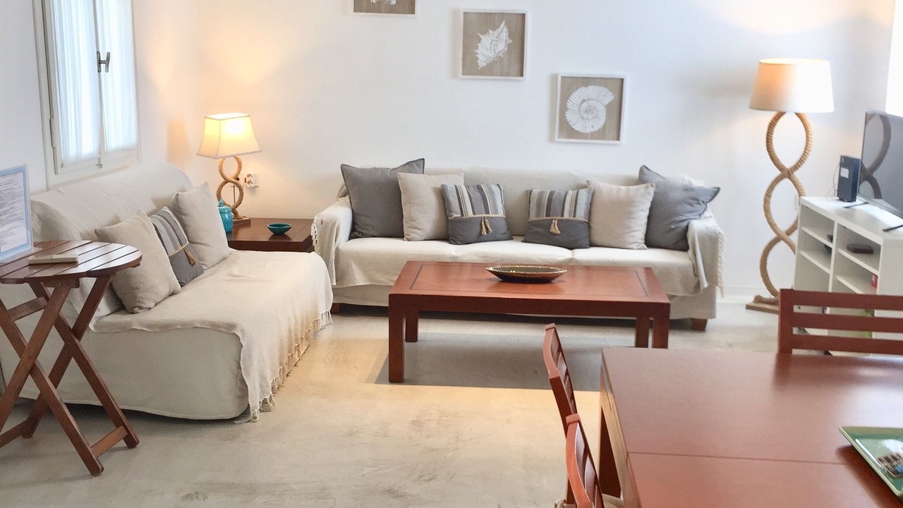 Photo of Livingroom in Ornos