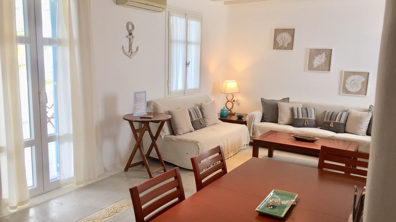 Photo of Livingroom in Ornos