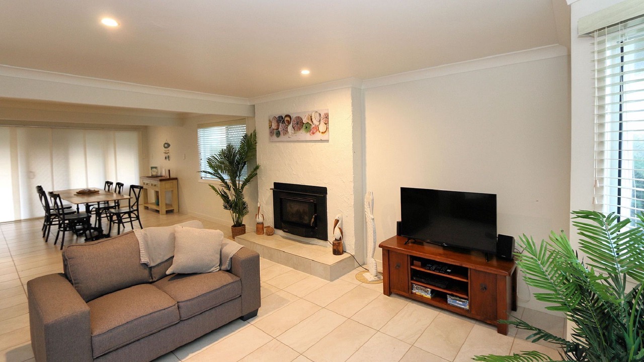 Photo of Livingroom in Burnett Heads
