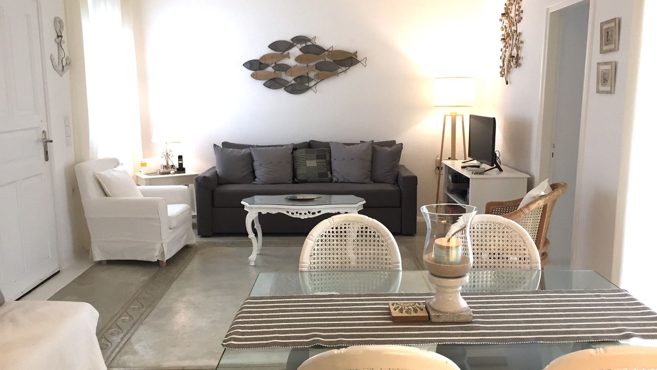Photo of Livingroom in Ornos