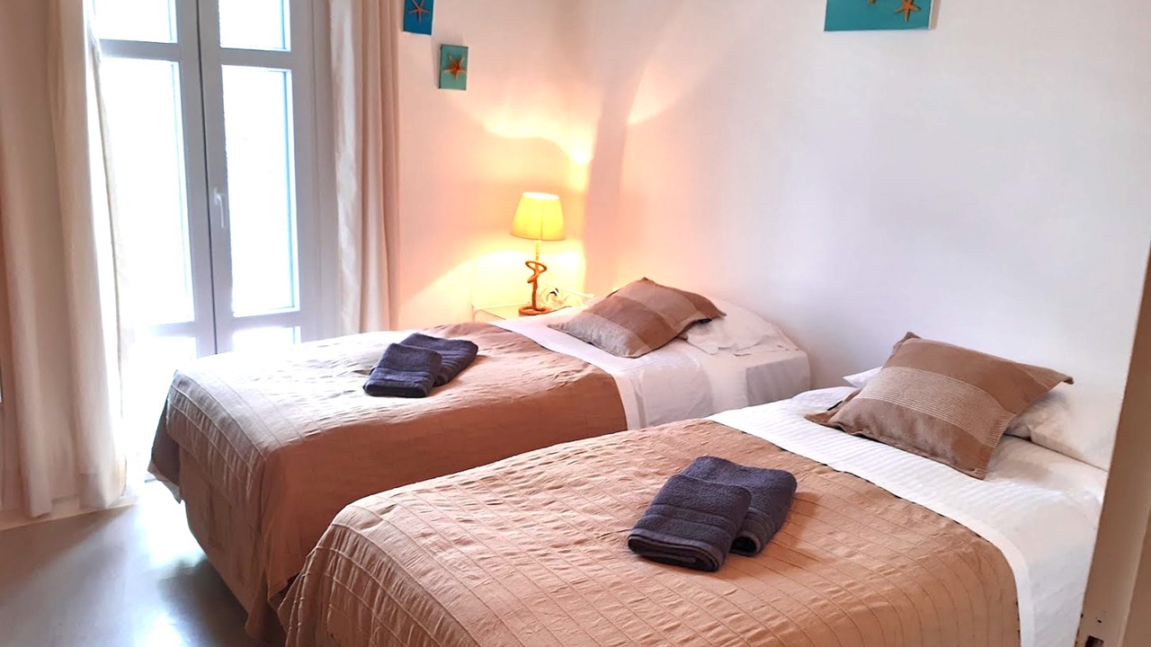 Photo of Bedroom in Ornos