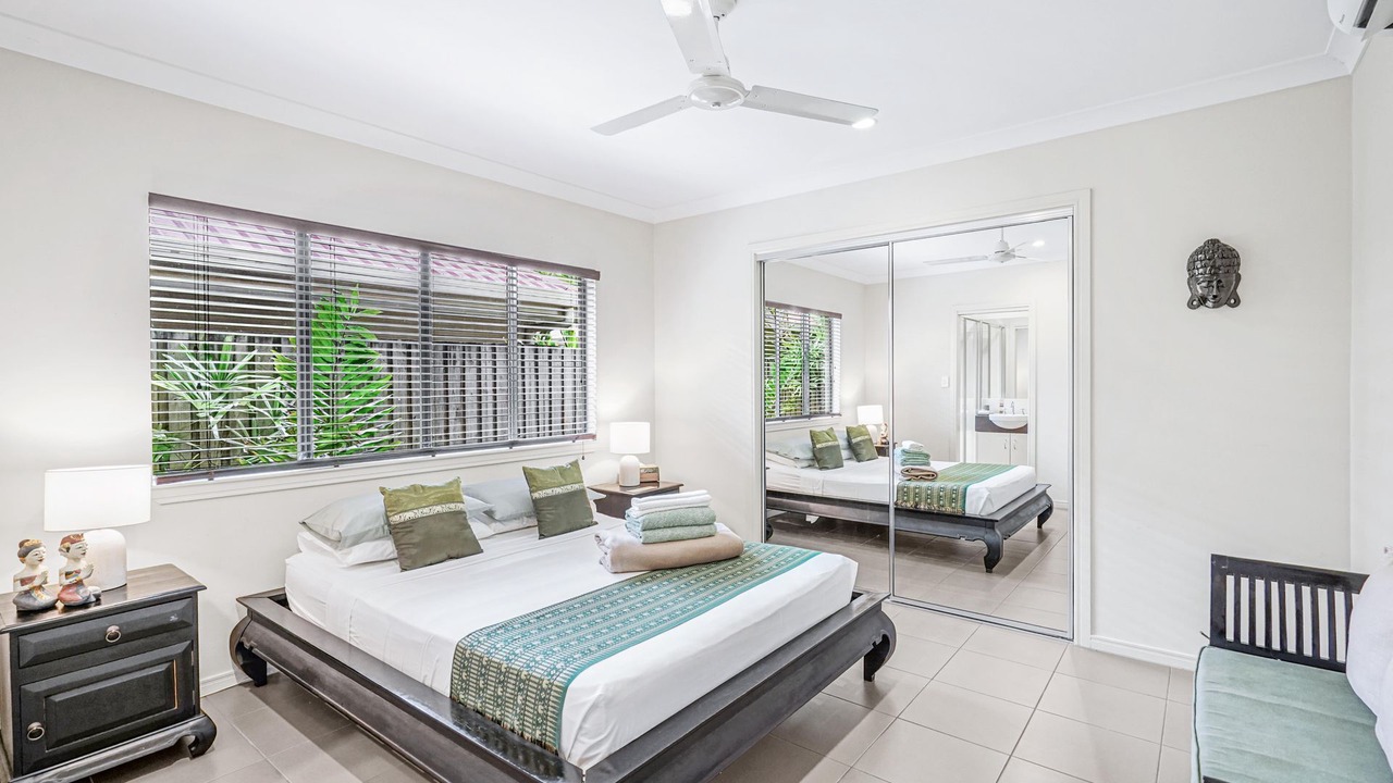Photo of Bedroom in Palm Cove