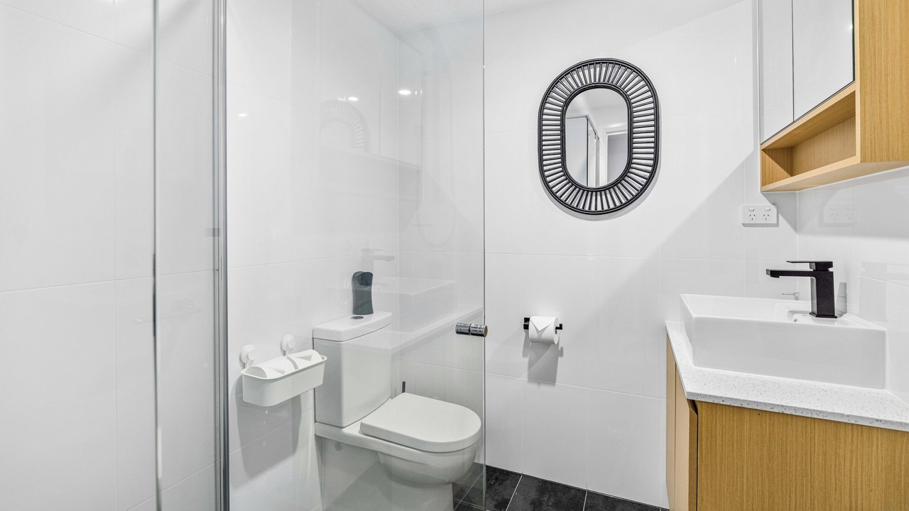 Photo of Bathroom in Sandstone Point
