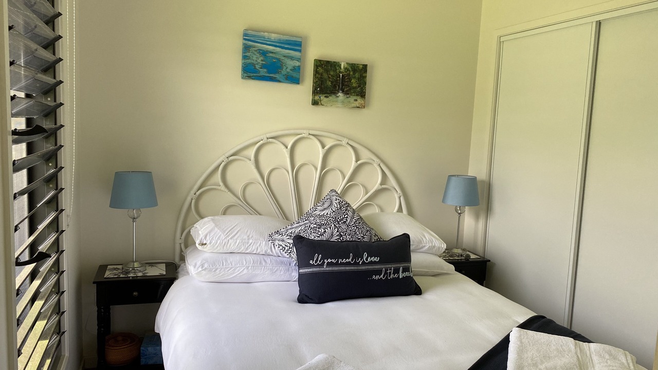Photo of Bedroom in Holloways Beach